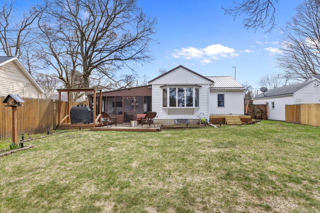 924 W Orange Street, Greenville, MI 48838