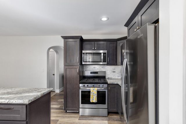 924 W Orange Street, Greenville, MI 48838