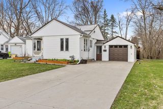 924 W Orange Street, Greenville, MI 48838