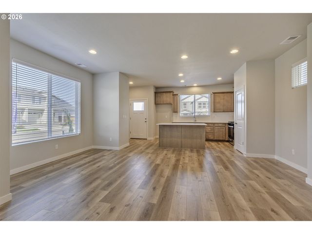2088 37th Ave Lot 110, Forest Grove, OR 97116