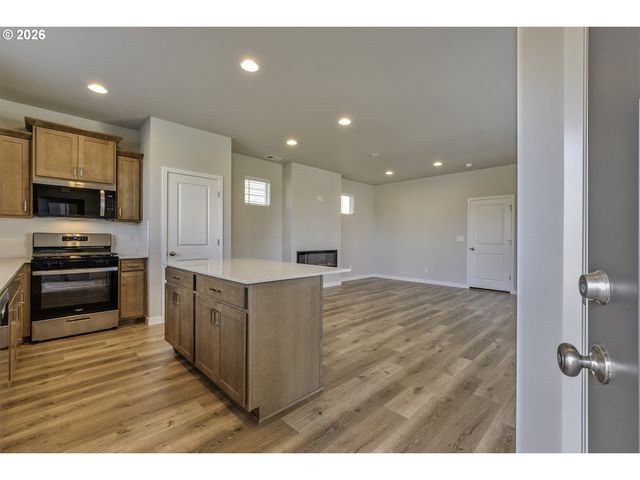 2088 37th Ave Lot 110, Forest Grove, OR 97116