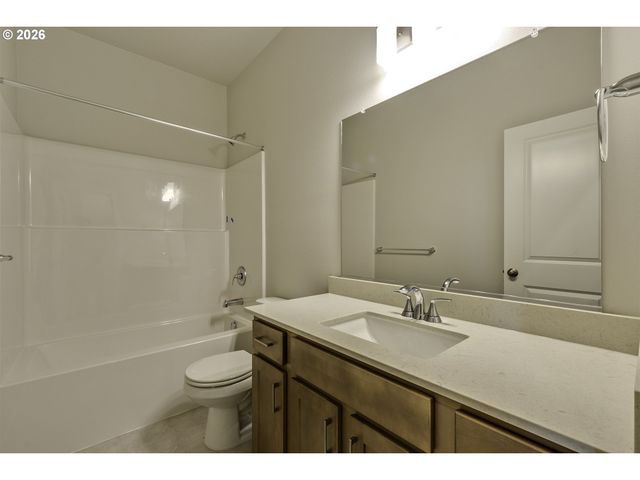 2088 37th Ave Lot 110, Forest Grove, OR 97116