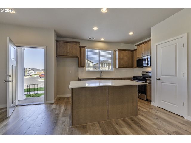 2088 37th Ave Lot 110, Forest Grove, OR 97116