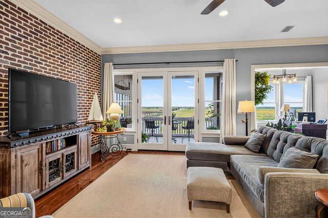 107 Broad Street C, Darien, GA 31305