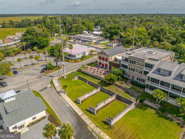 107 Broad Street C, Darien, GA 31305