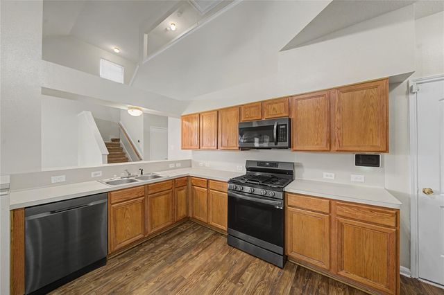 1111 Auburn View Lane, Fresno, TX 77545