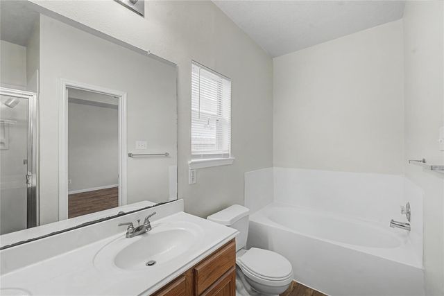 1111 Auburn View Lane, Fresno, TX 77545