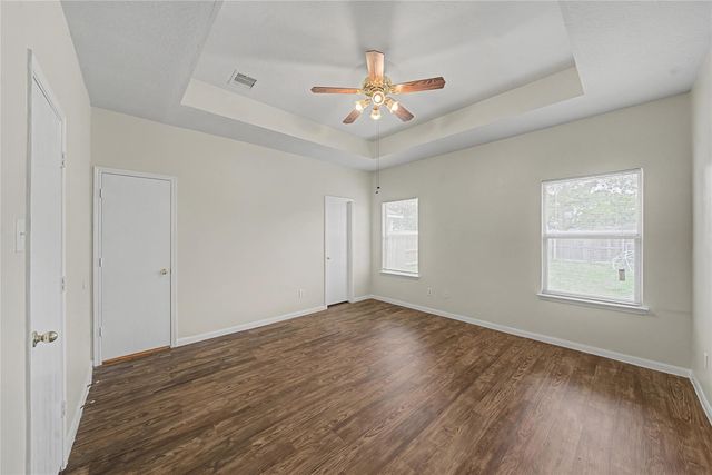 1111 Auburn View Lane, Fresno, TX 77545