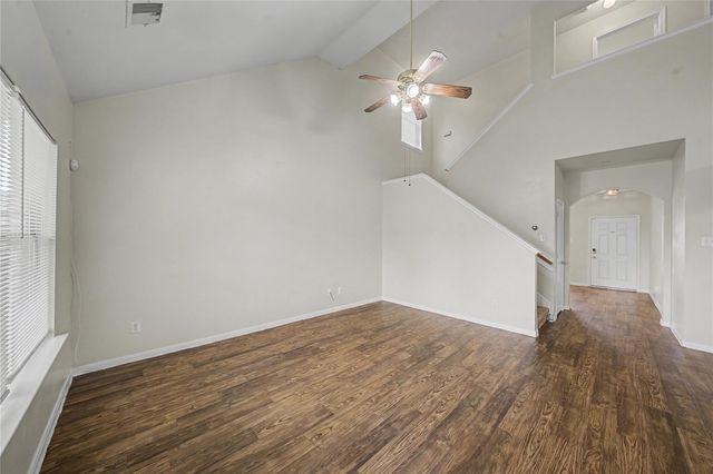 1111 Auburn View Lane, Fresno, TX 77545