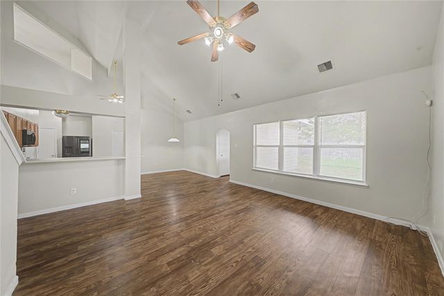1111 Auburn View Lane, Fresno, TX 77545