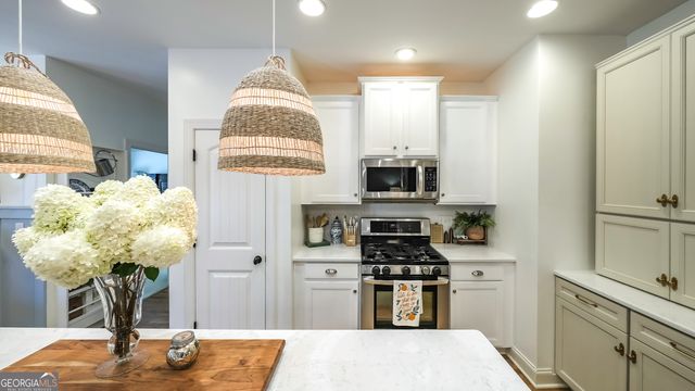 311 Wooded Glen Ln, Carrollton, GA 30117