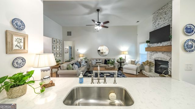 311 Wooded Glen Ln, Carrollton, GA 30117