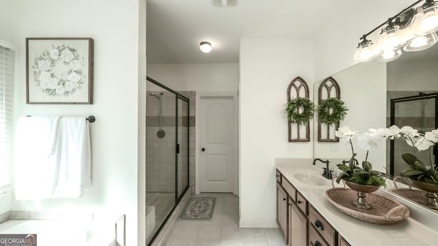 311 Wooded Glen Ln, Carrollton, GA 30117