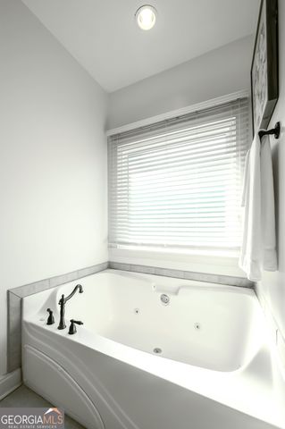 311 Wooded Glen Ln, Carrollton, GA 30117