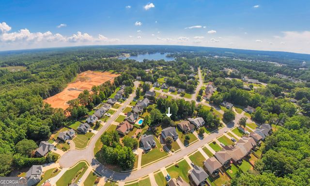 311 Wooded Glen Ln, Carrollton, GA 30117