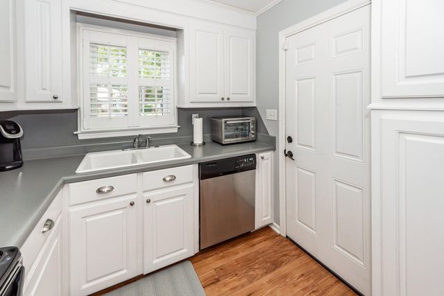 7758 Barclay Avenue, North Charleston, SC 29418