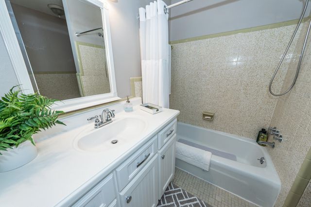 7758 Barclay Avenue, North Charleston, SC 29418