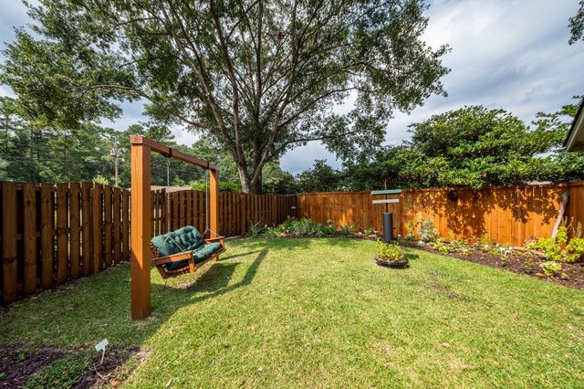 7758 Barclay Avenue, North Charleston, SC 29418