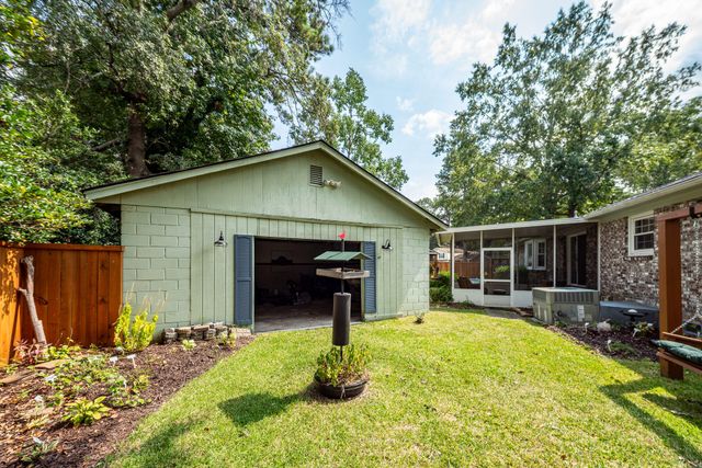 7758 Barclay Avenue, North Charleston, SC 29418