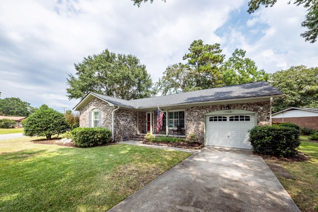 7758 Barclay Avenue, North Charleston, SC 29418