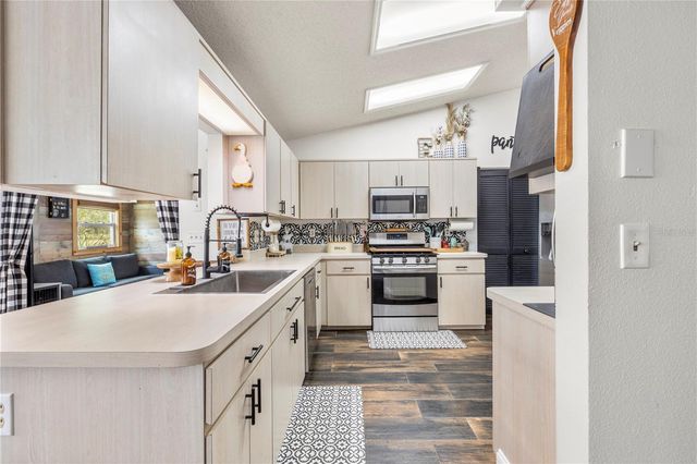 16620 KERRY HILLS LANE, Spring Hill, FL 34610