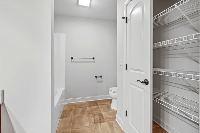 423 Carters Creek Pike, Columbia, TN 38401