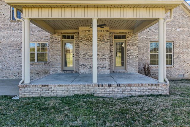 423 Carters Creek Pike, Columbia, TN 38401