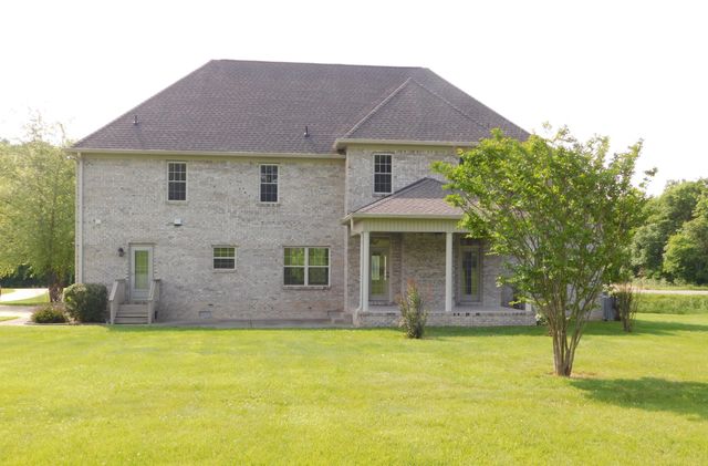 423 Carters Creek Pike, Columbia, TN 38401