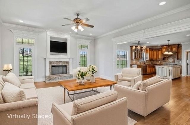 423 Carters Creek Pike, Columbia, TN 38401