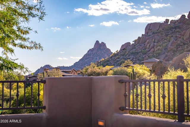 27600 N 110TH Place, Scottsdale, AZ 85262