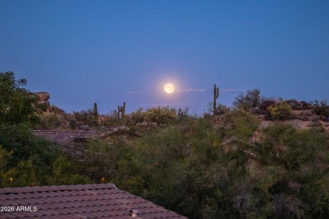 27600 N 110TH Place, Scottsdale, AZ 85262