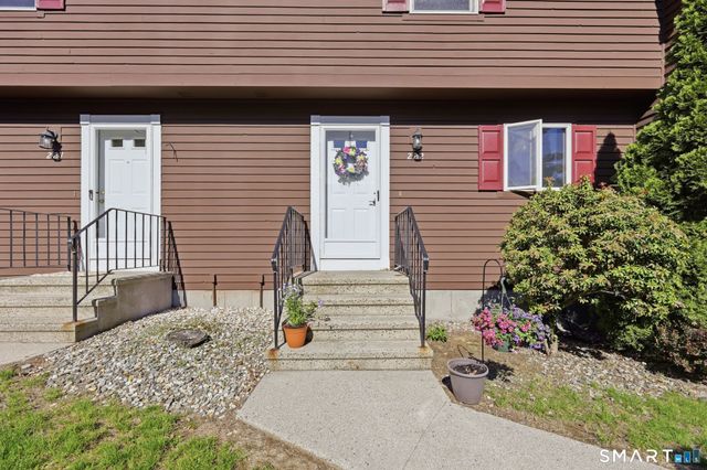 222 Candlewood Drive 222, Enfield, CT 06082