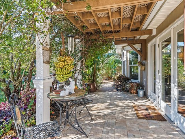 2223 WESTCHESTER WAY, The Villages, FL 32162