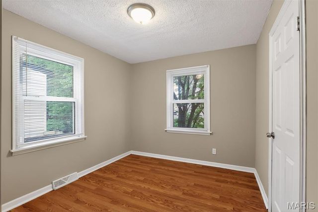 729 Dammert Avenue, St Louis, MO 63125