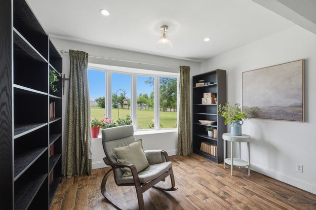 698 Hackberry Road, Van Alstyne, TX 75495