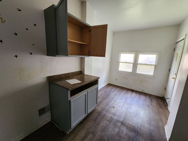 8253 S Throop Street, Chicago, IL 60620