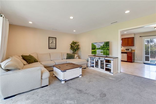 13791 Pasadena, Santa Ana, CA 92705