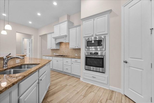 3806 Bandera Reserve Lane, Houston, TX 77059