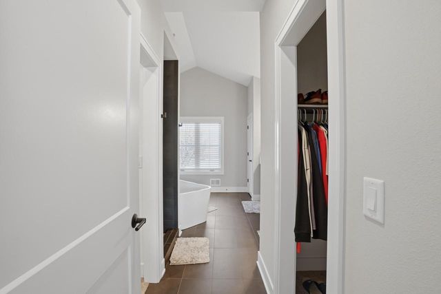 3082 Monona COURT, Oconomowoc, WI 53066