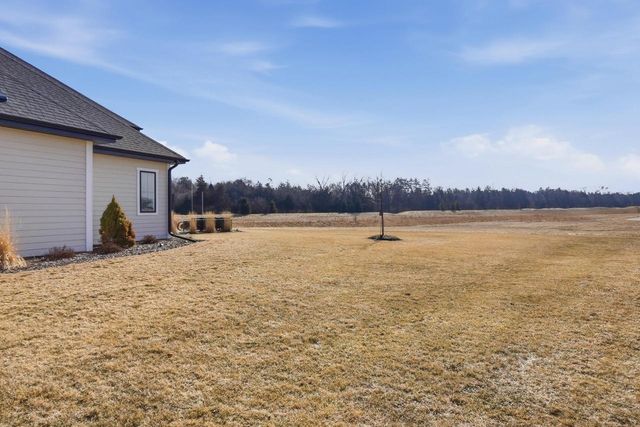 3082 Monona COURT, Oconomowoc, WI 53066