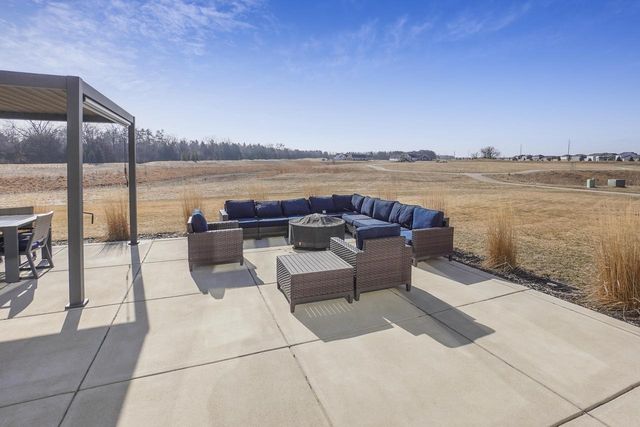 3082 Monona COURT, Oconomowoc, WI 53066