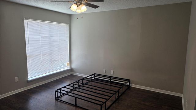 2818 S Bartell Drive 13, Houston, TX 77054