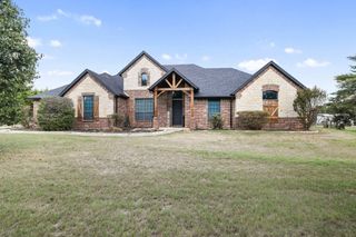 200 N Oak Branch Road, Waxahachie, TX 75167