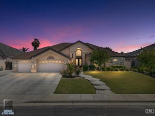 13505 Nantucket Place, Bakersfield, CA 93314