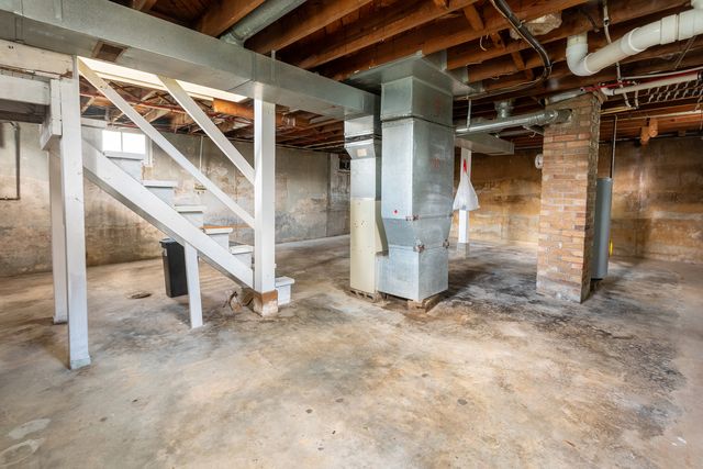 318 S 3rd Street, Marion, IL 62959