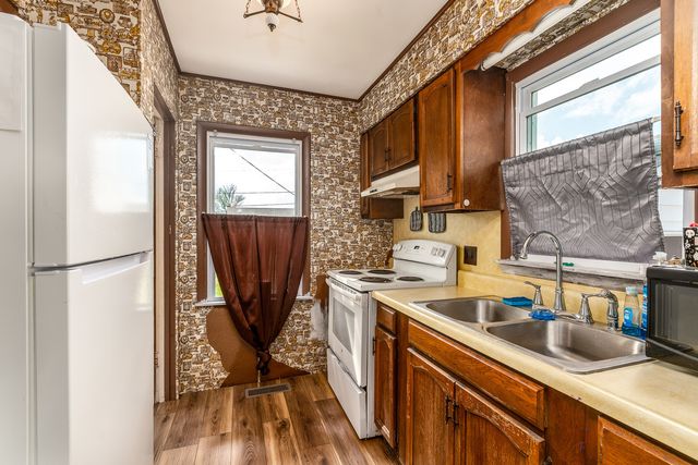318 S 3rd Street, Marion, IL 62959