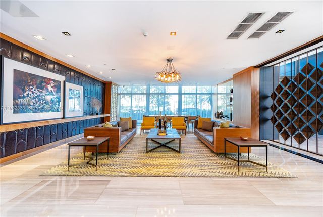 3470 E Coast Ave H0704, Miami, FL 33137