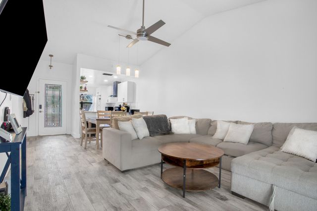 8202 NW 100th Drive, Tamarac, FL 33321