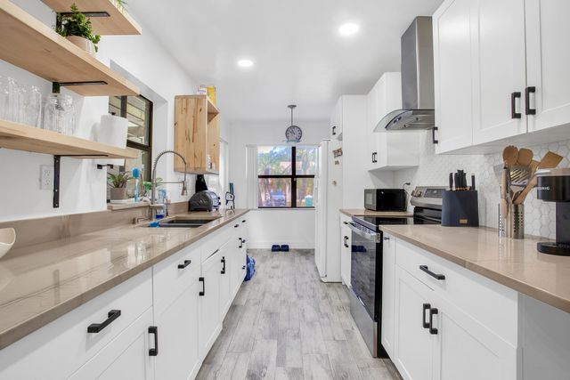 8202 NW 100th Drive, Tamarac, FL 33321