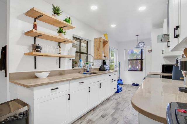 8202 NW 100th Drive, Tamarac, FL 33321